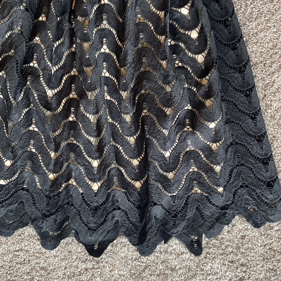 HYPR Black Lace & Cream Underlay Midi Circle Skirt, Women’s L, 96369 - Picture 12 of 16